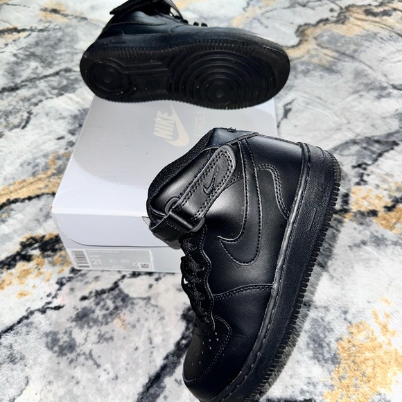 Air Force 1 Mid size 2.5 Youth - Picture 6 of 6